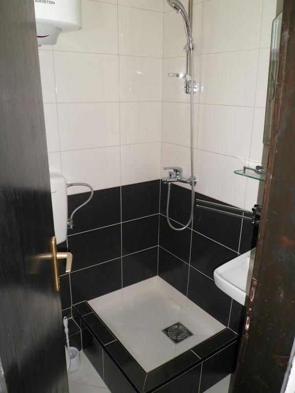 Milocer Apartment Свети Стефан Екстериор снимка